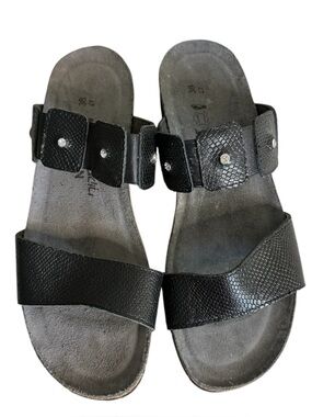 Naot Ashley sandals in black leather Size 38